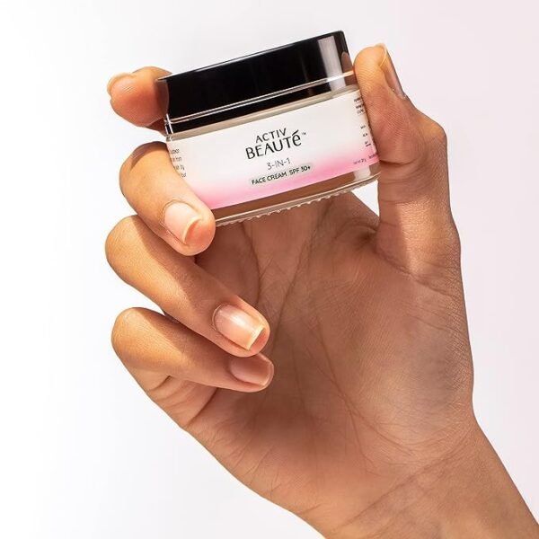 ACTIV BEAUTé 3-in-1 Face Cream with SPF 30 + with Hyaluronic Acid, Soyabean & Grapefruit Extracts and Vitamin A & E, Hydrates Dry & Dull Skin and Smoothens Out Fine Lines & Wrinkles for All Skin Types, 25g - Image 3