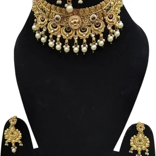 Copper Necklace Set With Maangtika , jewellery,choker,necklace,jewellery set,indian wedding jewellery set,Maangalyam/Murukku,south,indian ,highquality set for women girls - Image 3