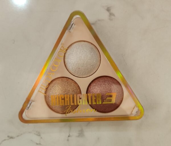 Huda Colour Professional Baked Highlighter and Blusher Pallet For Blushing And Highlight, 6 Gm (Shade 03) (Pack of 1) - Image 6